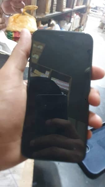 iphone 12 in black jv 1