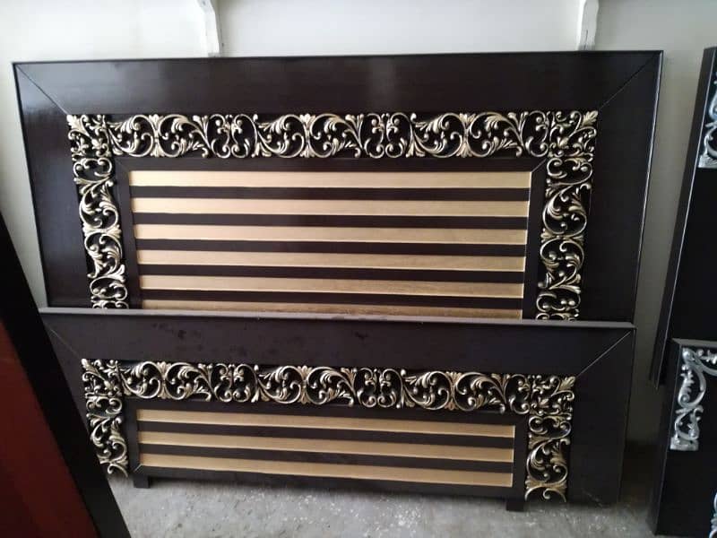 King size double bed 11