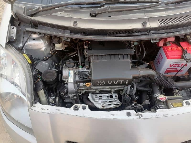 Toyota Vitz RS 1300cc Genuine 14