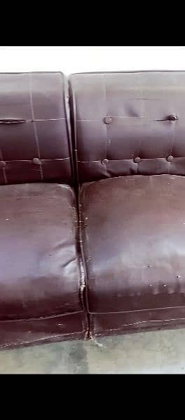 4 sofas 2
