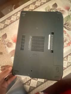 Dell Laptop Corr i. 5 For sale with charger 0