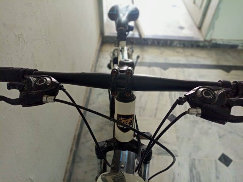 UAE Imported mountain sports bicycle 10/10 CONDITION) for sell 4
