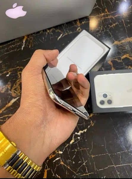 iphone 11 Pro Max PTA approved 256gb contact to WhatsApp 03321718405 2