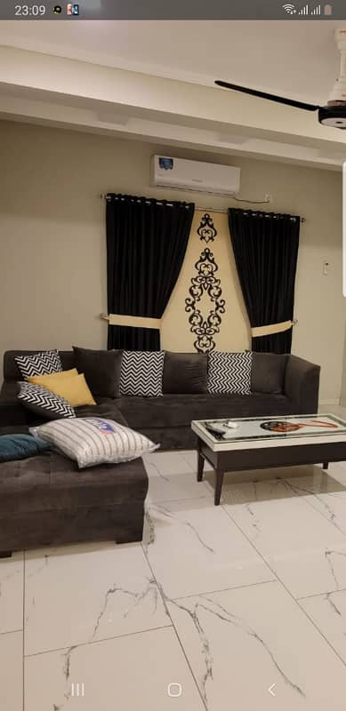 Par Day short time One BeD Room apartment Available for rent in Bahria town phase 4 and 6 empire Heights 2 Family apartment 1