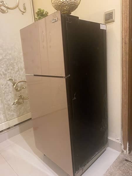 10/10 condition fridge 3
