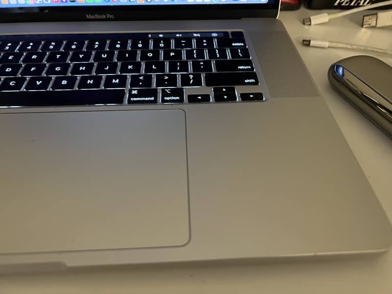 MacBook Pro 16-inch 2019 for Sale 7