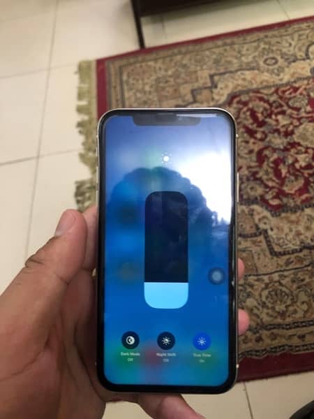 I am selling iPhone 11 64gb(jv) True Tone on Face ID on BH 87% 1