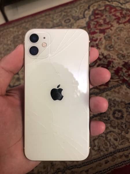 I am selling iPhone 11 64gb(jv) True Tone on Face ID on BH 87% 7