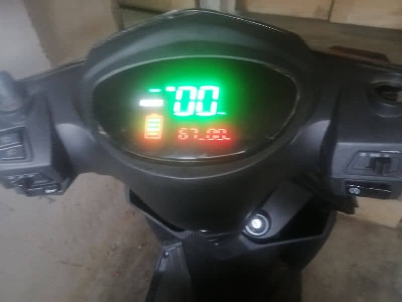 Electric scooty for sale 03456868724 9