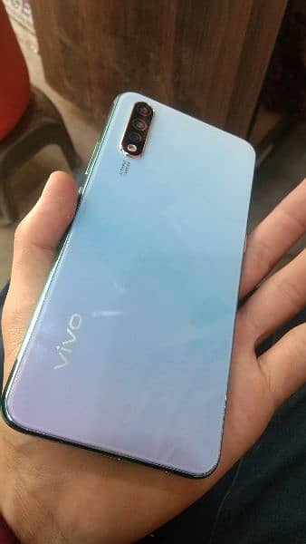 ViVO S1 8/256GB - Condition 10/10 With Box & With Charger 1