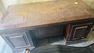 Executive manager table for sale