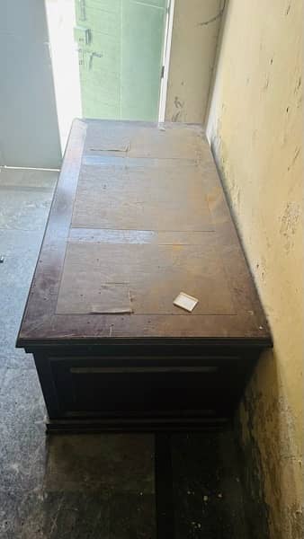 Executive manager table for sale 1