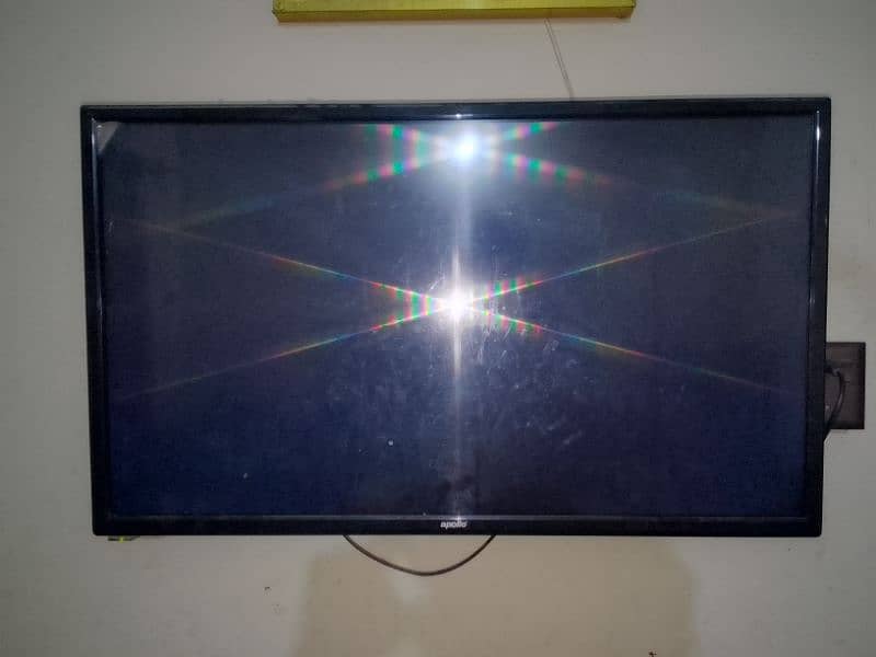 Apollo led 32inches 4months used 1