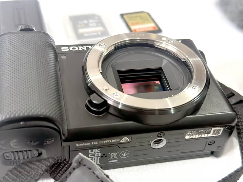 Sony ZV-E10 Condition 10/9 5