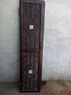 used woodend and net door 4 sell 0