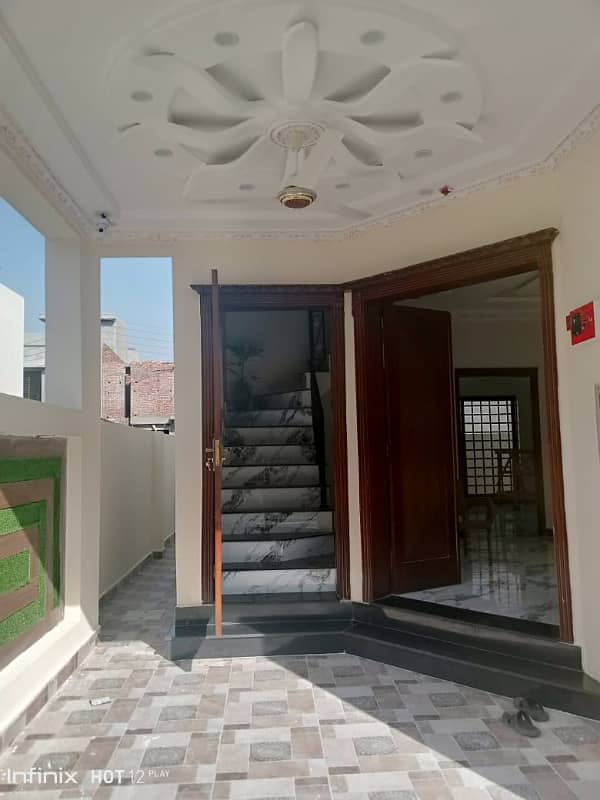 5 MARLA PRIME LOCATION NEAR TO PARK BRAND NEW HOUSE FOR SALE IN DHA RAHBAR BLOCK L 4