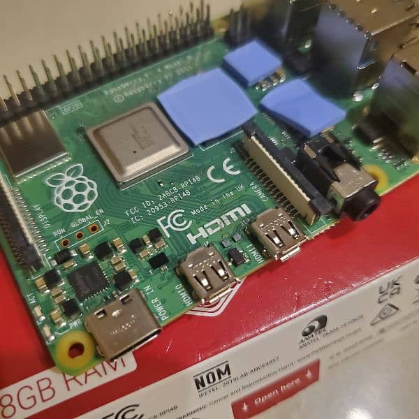 Raspberry Pi Model 4B , RAM 8.0 GB 6