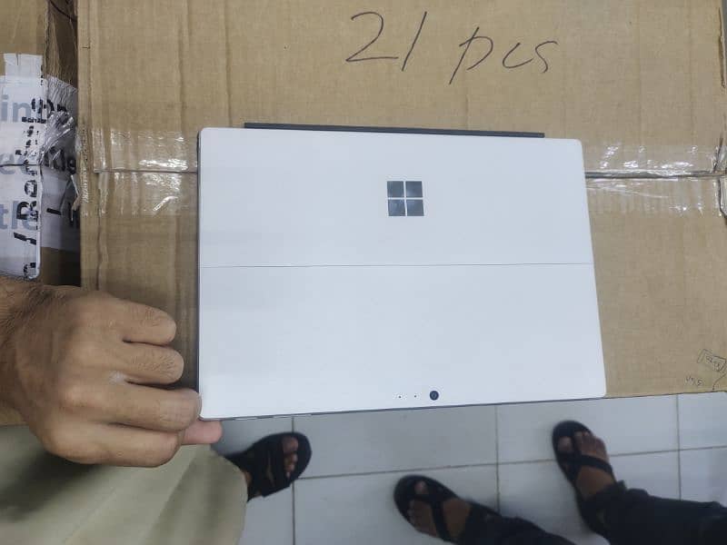 Surface Pro i7 7th Generation 2