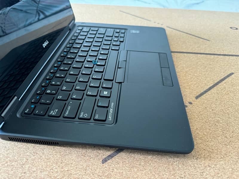 Dell Core i7 Touch and Type Laptop for Sale 6