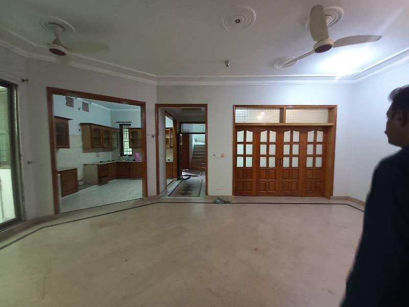 10 Marla Outclass Prime Location House For Rent In Johar Town G-1 Block 18