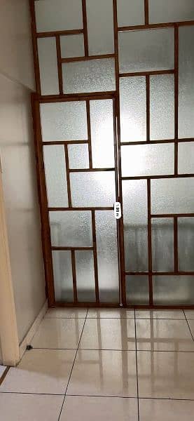 partition made lasani and frosted glass 1