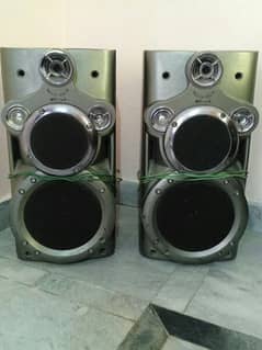 Speakers 0