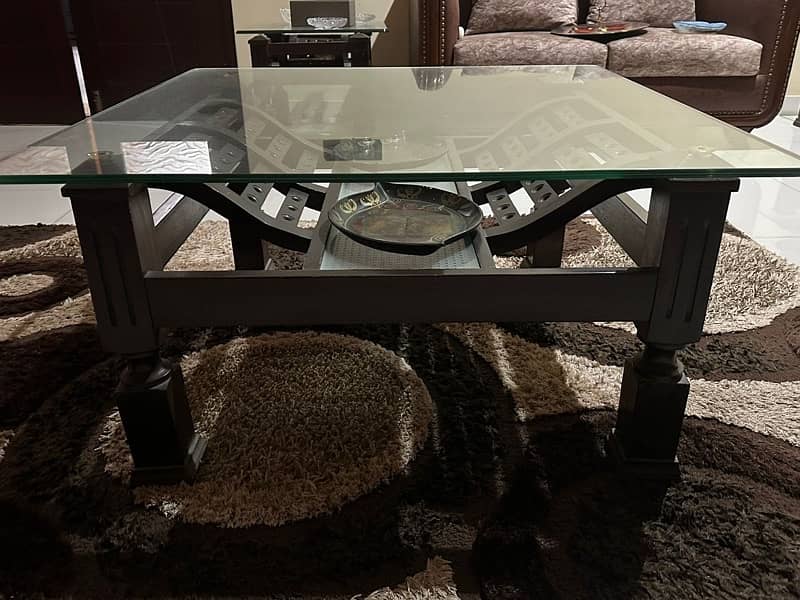 Centre table with 4 side tables 3