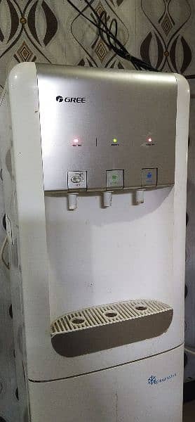 GREE Water Dispenser 20 Ltrs GW-JL500FS 3