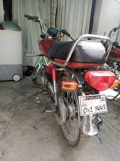 CD 70 cc Honda 2014 model