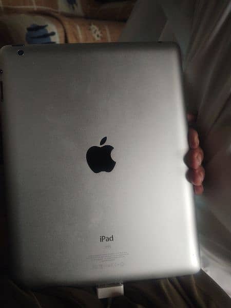 I pad for sale good condition 2
