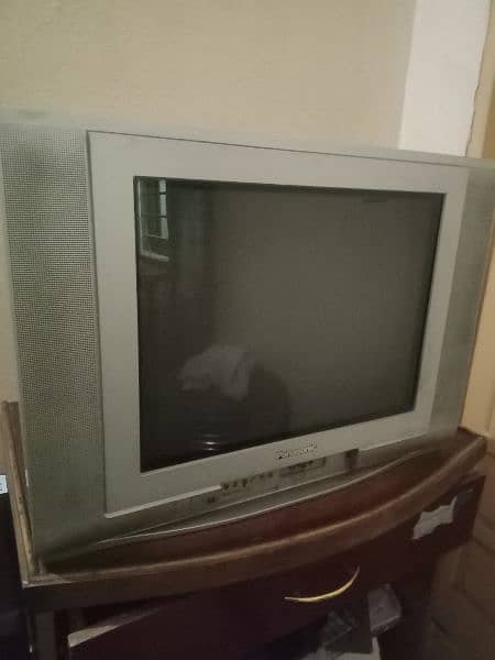 Panasonic 21" color TV in Good Condition 4