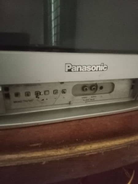 Panasonic 21" color TV in Good Condition 8