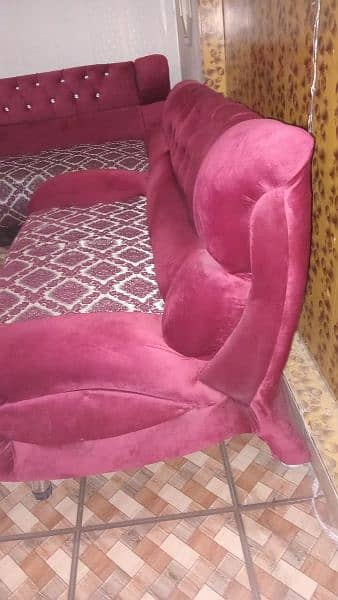6 seater 3 2 1 sofa set available in new condition urgent sale 5