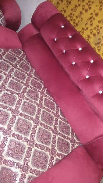 6 seater 3 2 1 sofa set available in new condition urgent sale 8