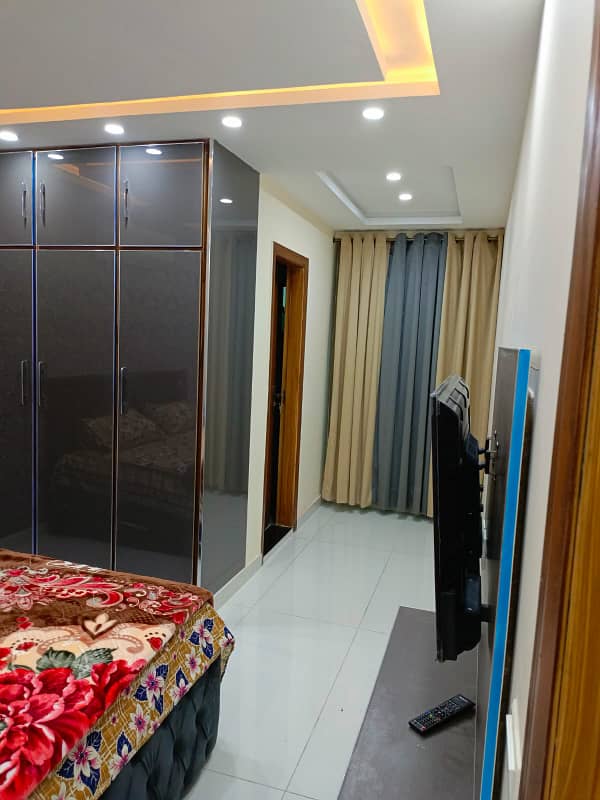 One badroom apartment available for rent daily basis in Bahria town 2