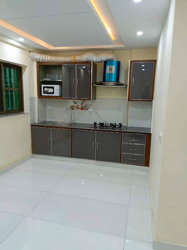 One badroom apartment available for rent daily basis in Bahria town 3