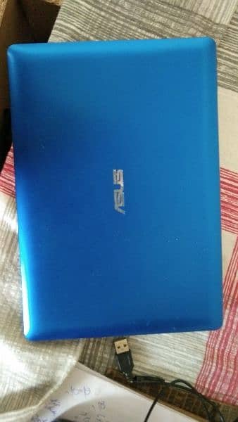 ASUS Touch Laptop 1