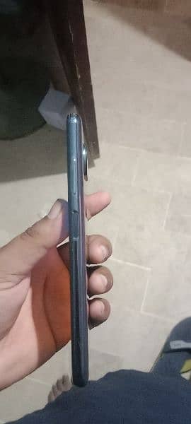 urgent for sell poco x3 pro 8/256  with complete acceseries 7