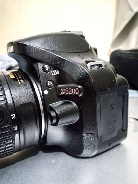 Nikon d5200 with 18/55 lens 1