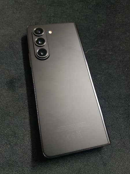 Samsung Fold5 Official PTA 512 Black 9