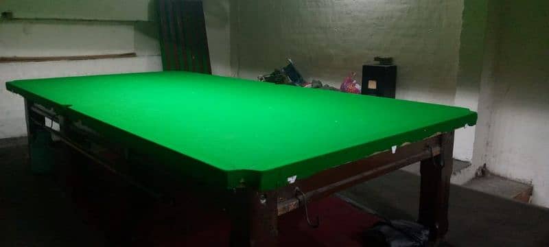 Snooker table 9
