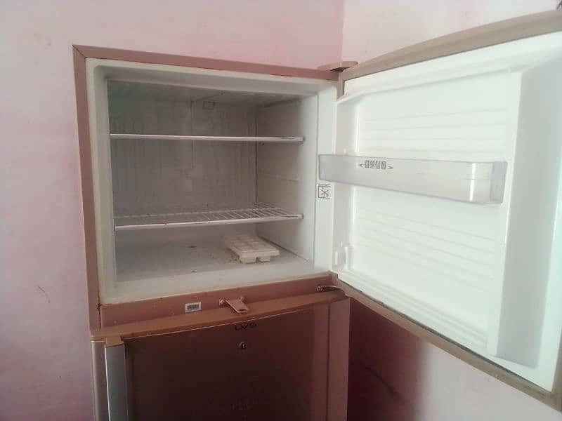 Dawlance fridge 2