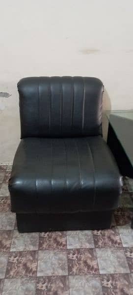 Sofa set Neat and Clean Condition Urgent sale 1