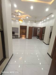 10 Marla upper portion available for rent in ghulbahar block bahria town lahore
