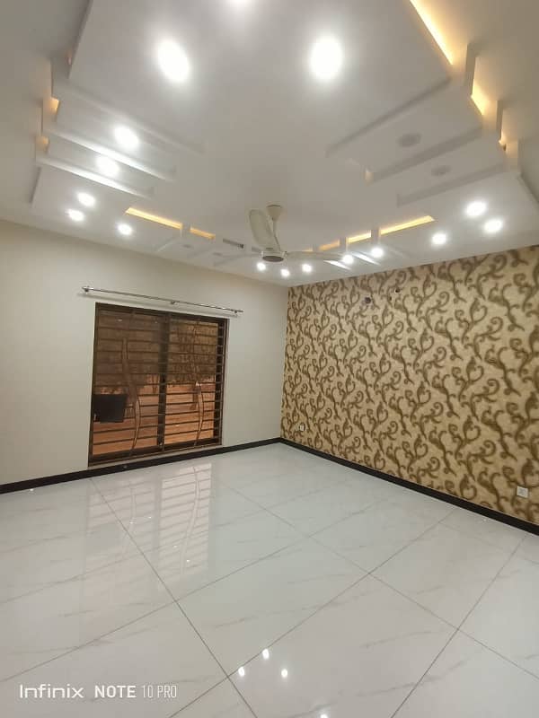 10 Marla upper portion available for rent in ghulbahar block bahria town lahore 11