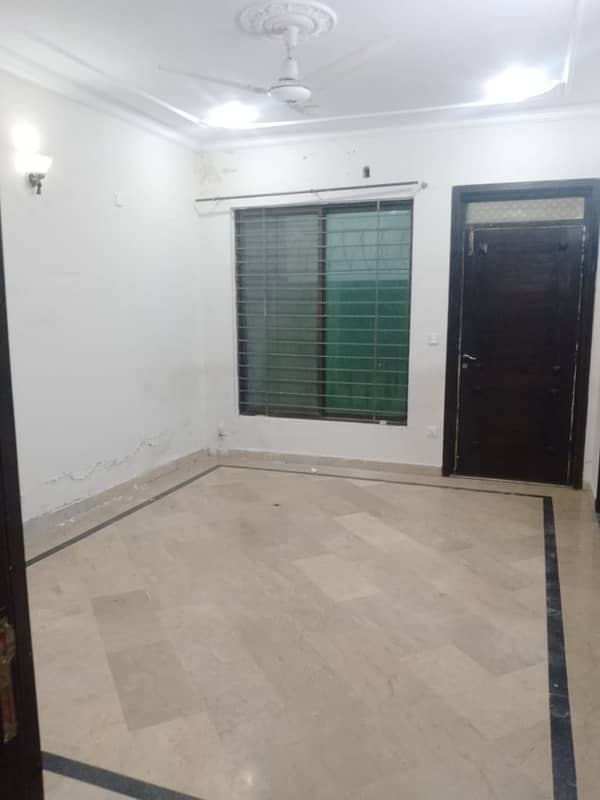 7 MARLA NEW PORTION AVAILABLE FOR RENT G-13/2 ISLAMABAD 4