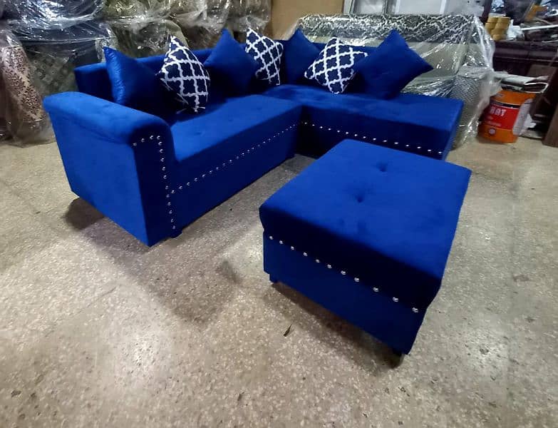 l shape sofa 6 seater with Puffy 13