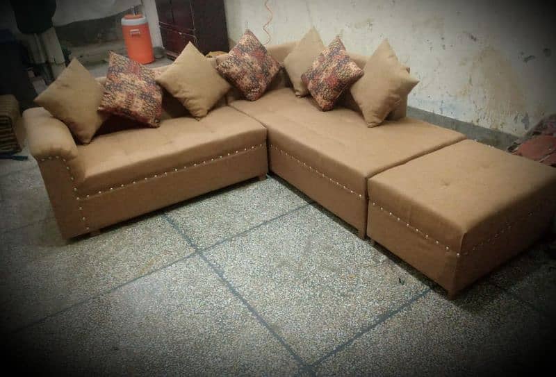 l shape sofa 6 seater with Puffy 14