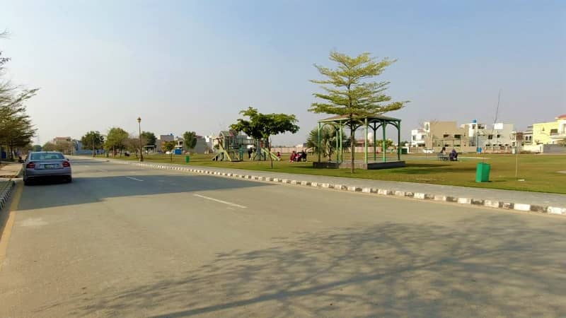 Facing Park 5 Marla Residential Plot For Sale In Lake City - Sector M7 Block C2 Raiwind Road Lahore 11