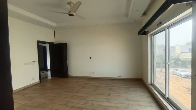 Prime Location 1 Kanal Awesome Upper Portion For Rent In DHA Phase 1 3